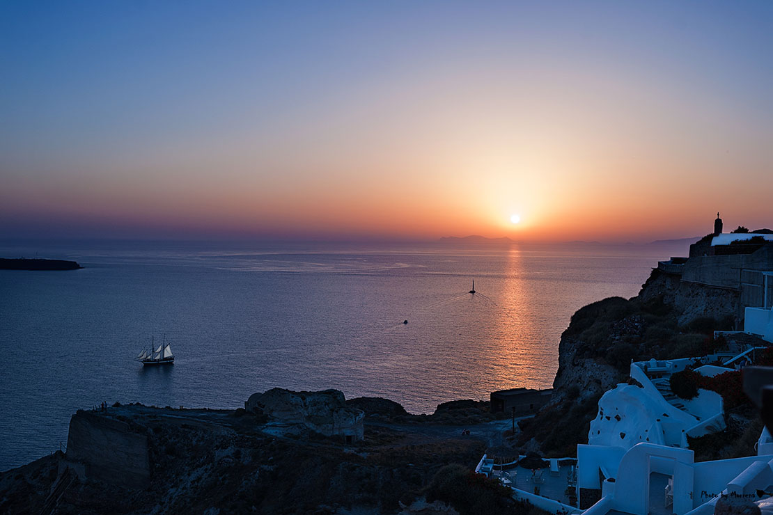 Memories from holidays in Santorini, Greece beautifull sunset in Oia!